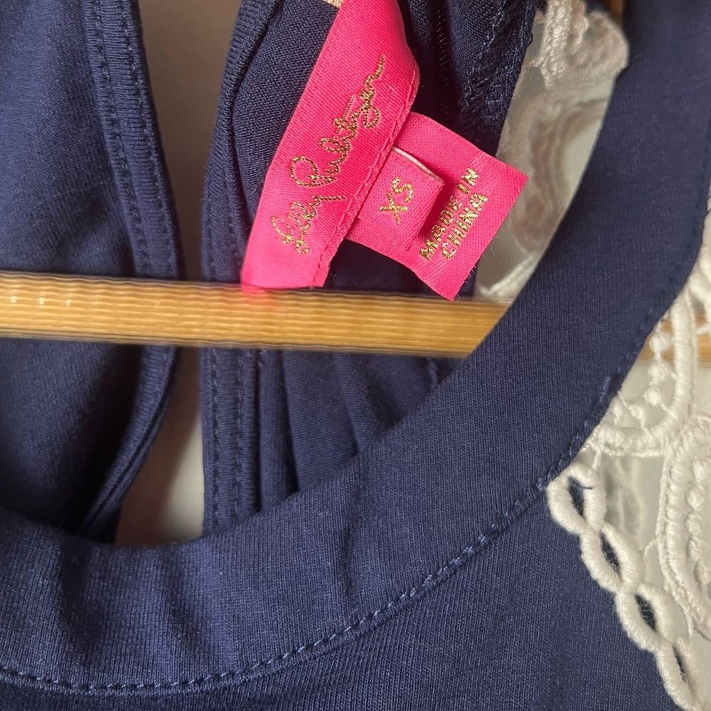 Lilly Pulitzer Lala Romper navy and white size extra small - Picture 3 of 6